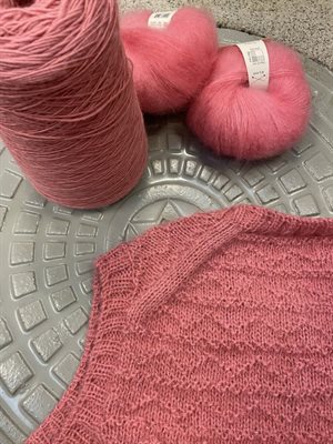 Strikke kit til petiteknit Sille vest